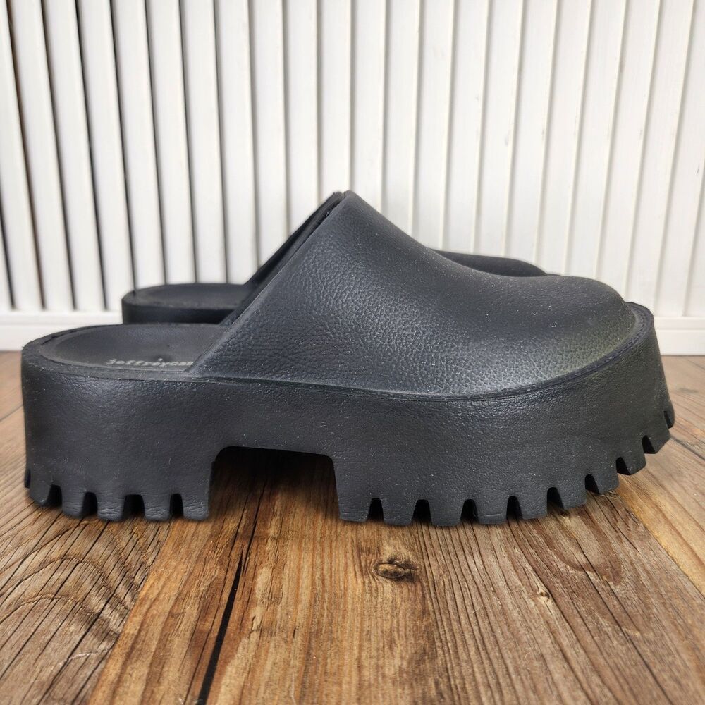 Jeffrey Campbell Clogge Platform Mules Womens Sz 7 Black Chunky Lug Sole Sandals